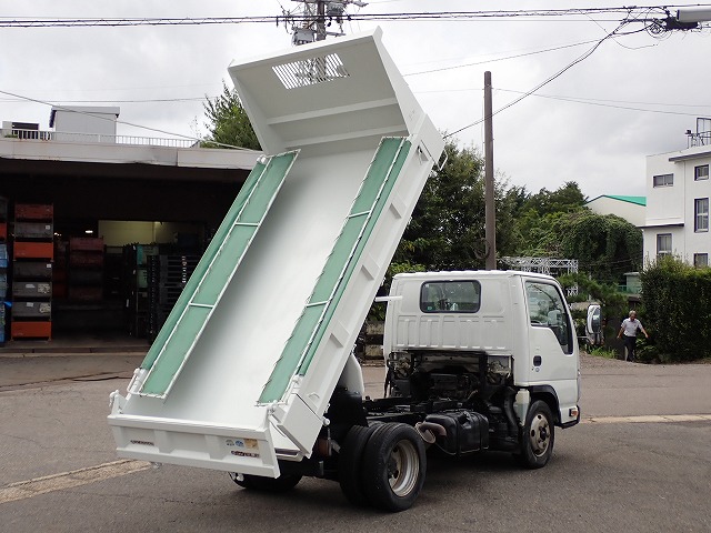 ISUZU Elf Truck