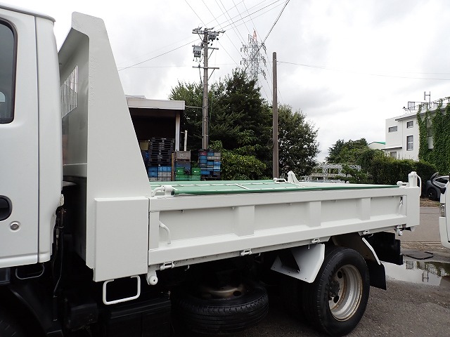 ISUZU Elf Truck