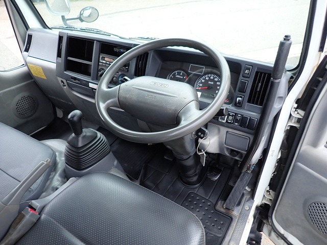 ISUZU Elf Truck