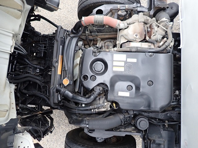 ISUZU Elf Truck