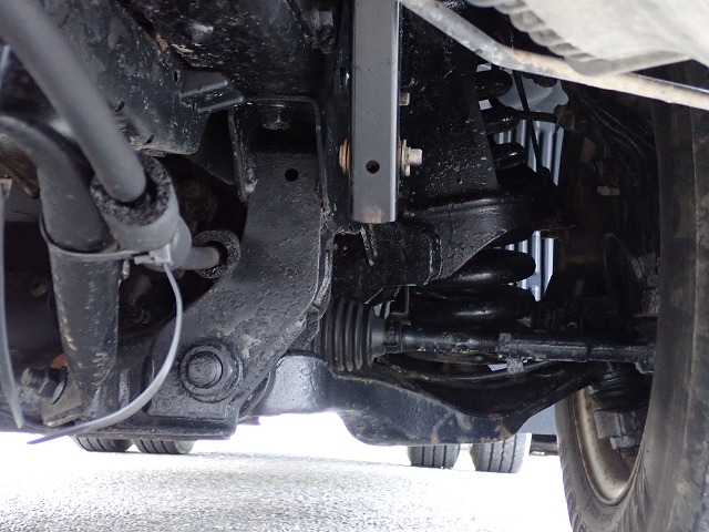 ISUZU Elf Truck