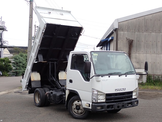 ISUZU Elf Truck