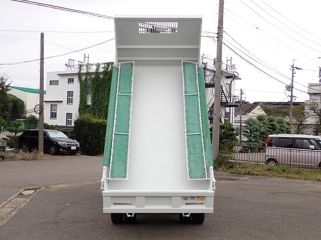 ISUZU Elf Truck