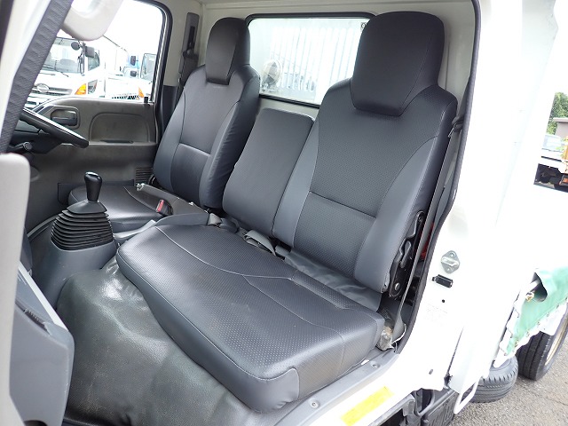 ISUZU Elf Truck