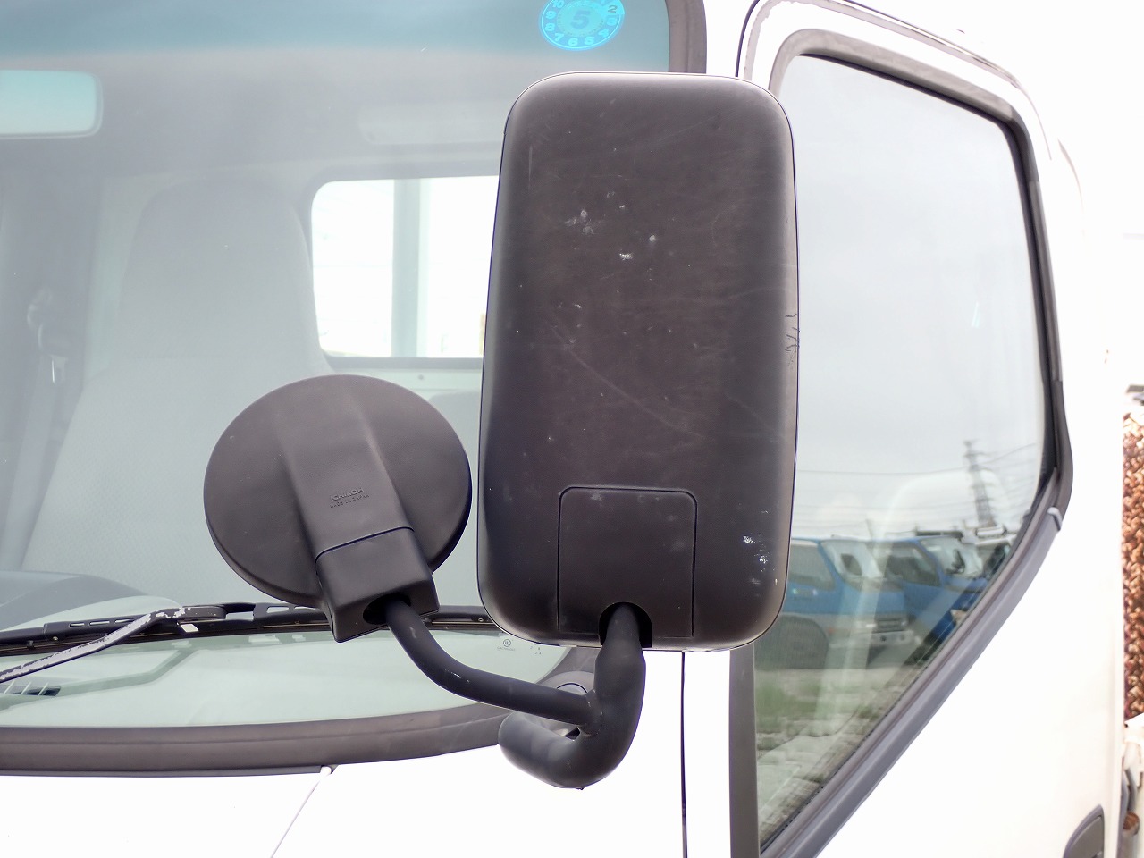 HINO Dutro