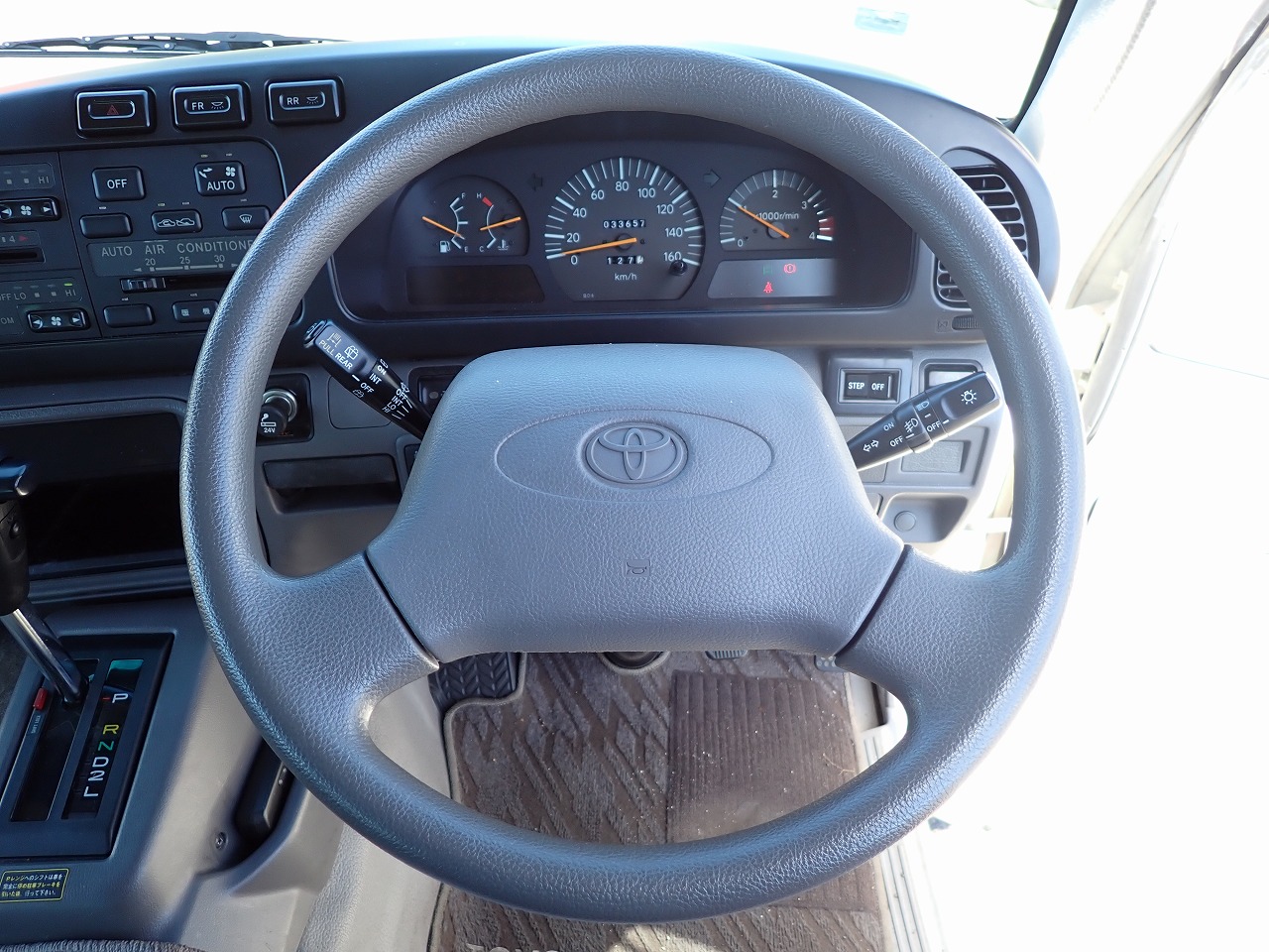 TOYOTA Coaster