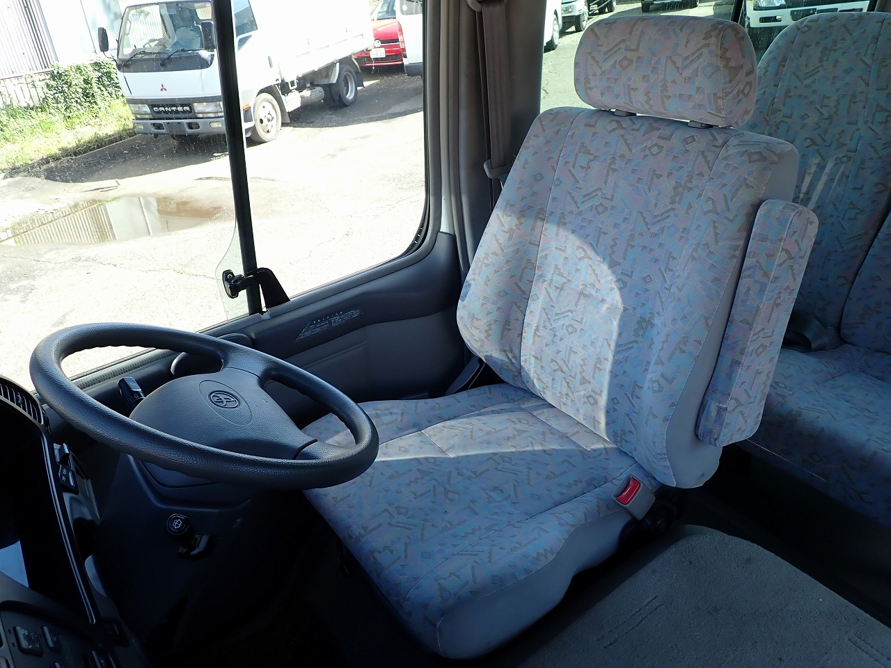 TOYOTA Coaster