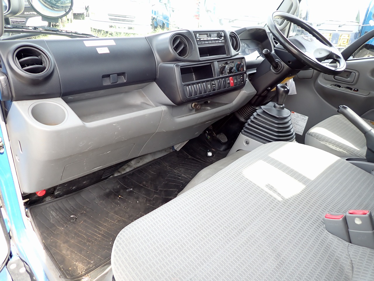 HINO Dutro