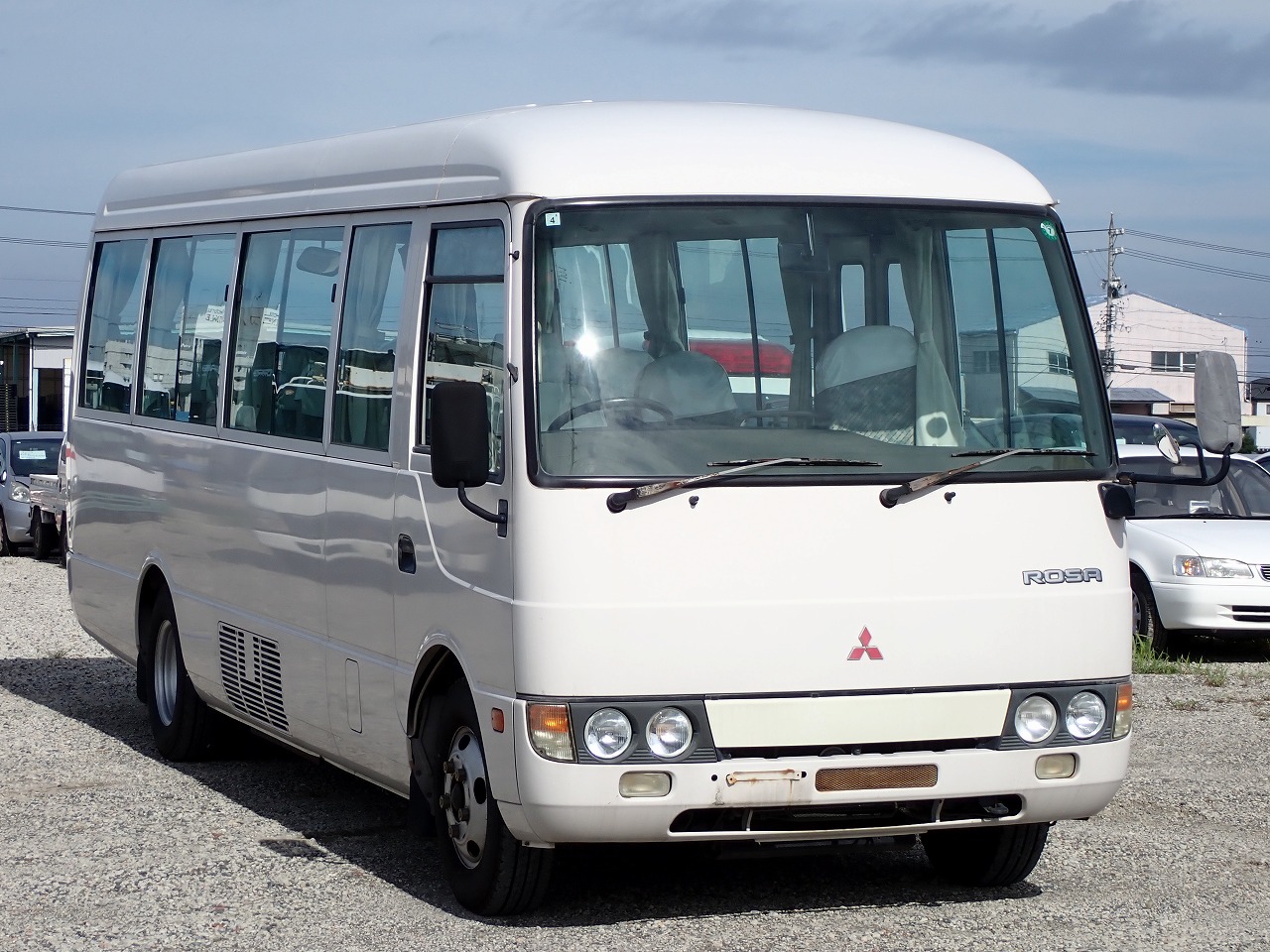 MITSUBISHI Rosa