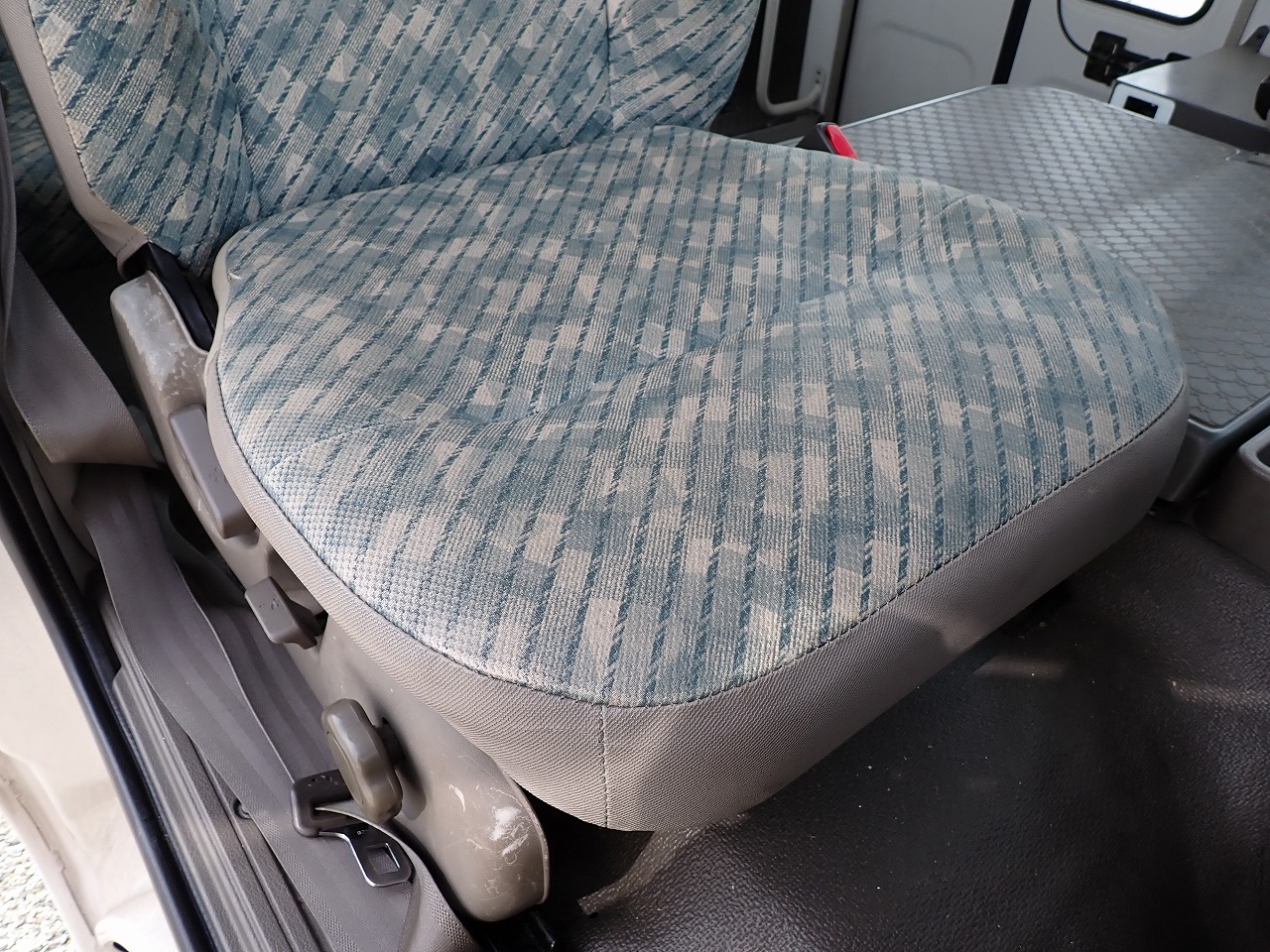 MITSUBISHI Rosa