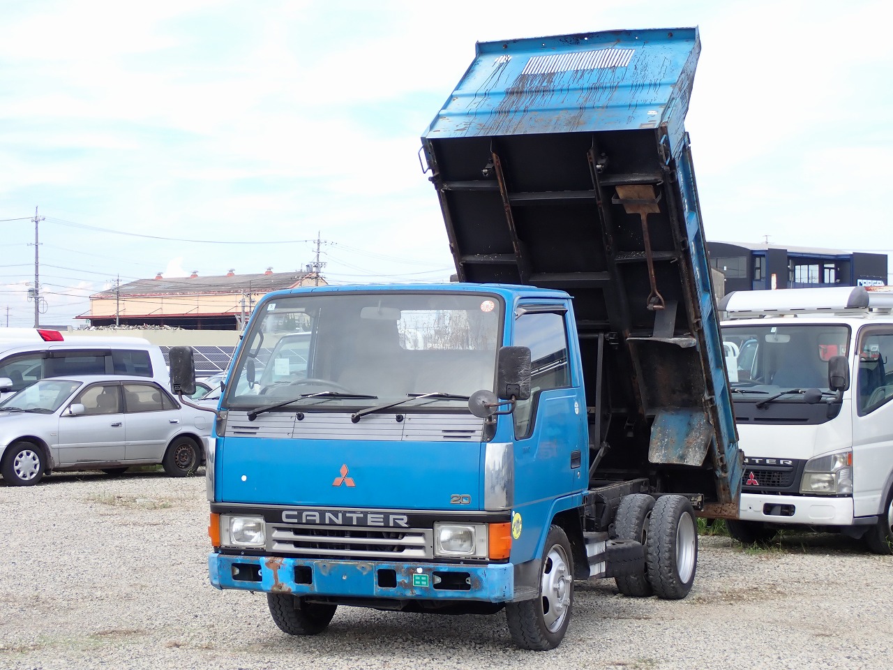 MITSUBISHI Canter
