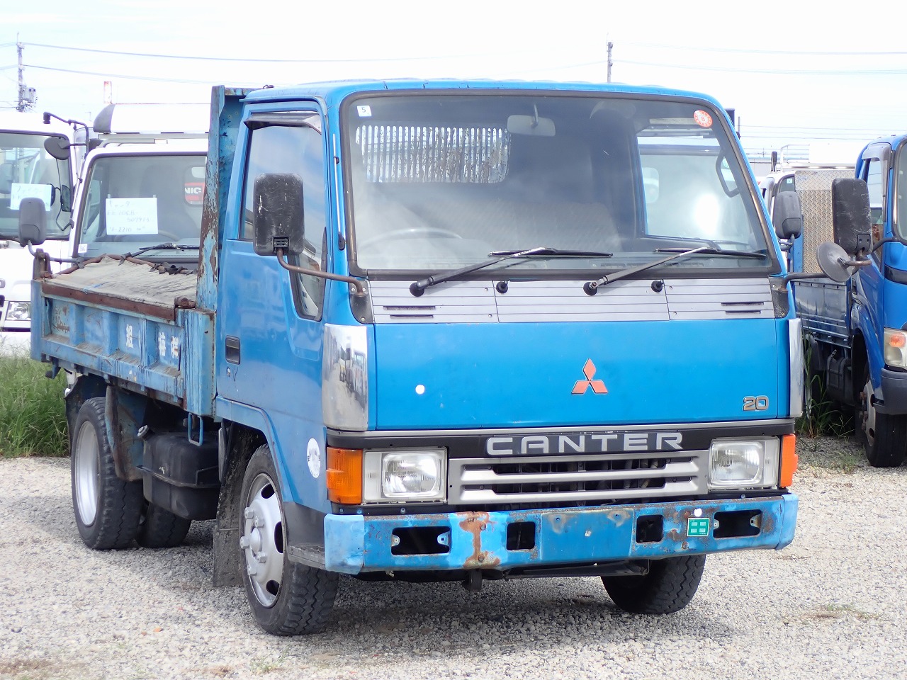 MITSUBISHI Canter