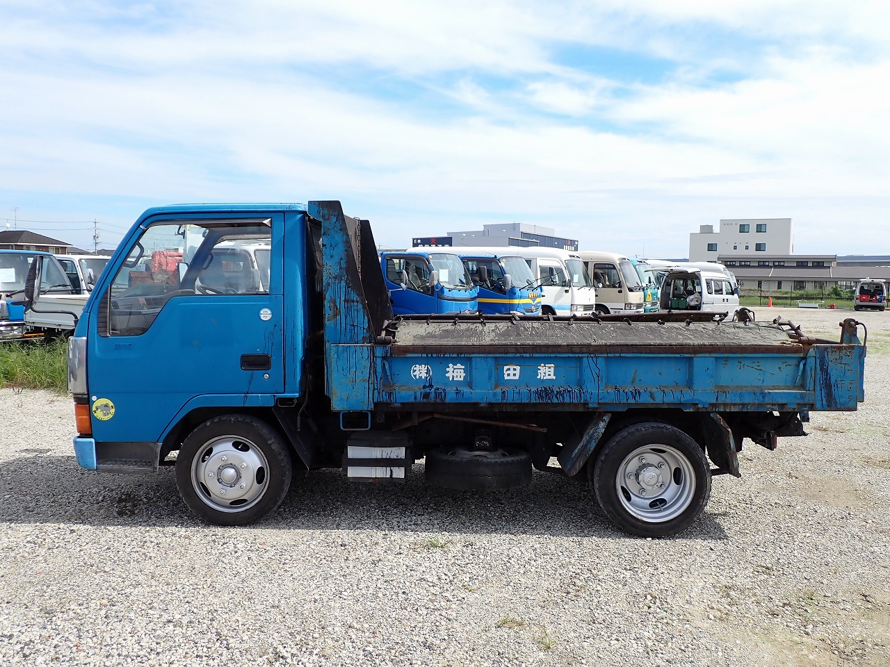 MITSUBISHI Canter