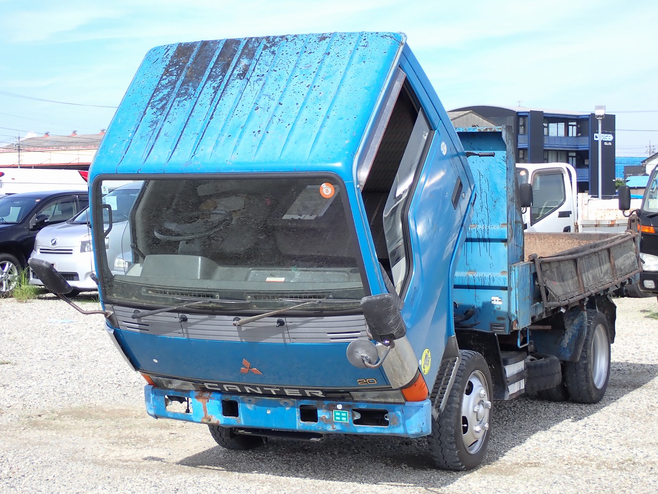 MITSUBISHI Canter