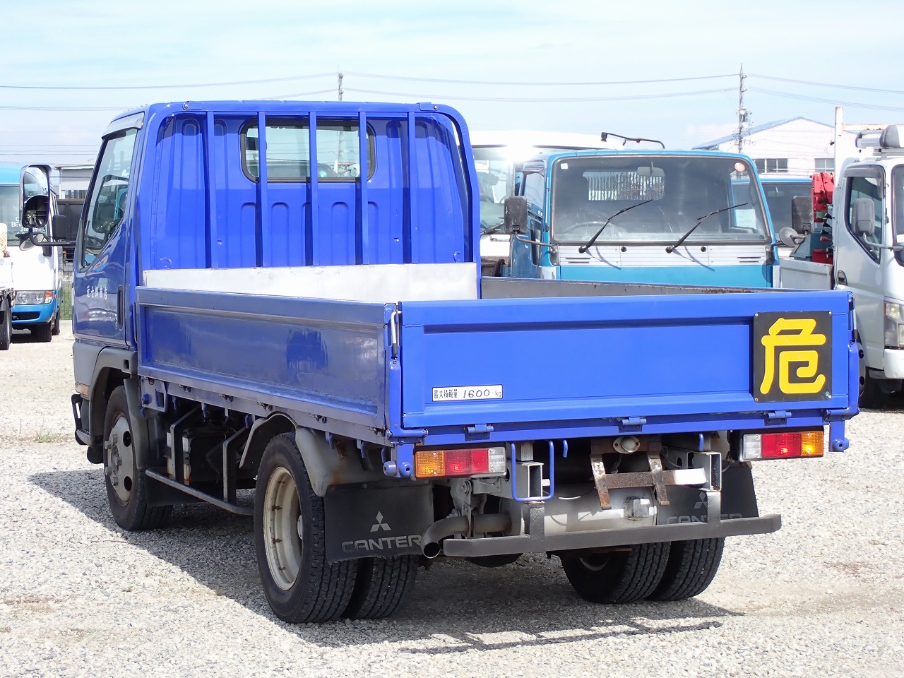 MITSUBISHI Canter