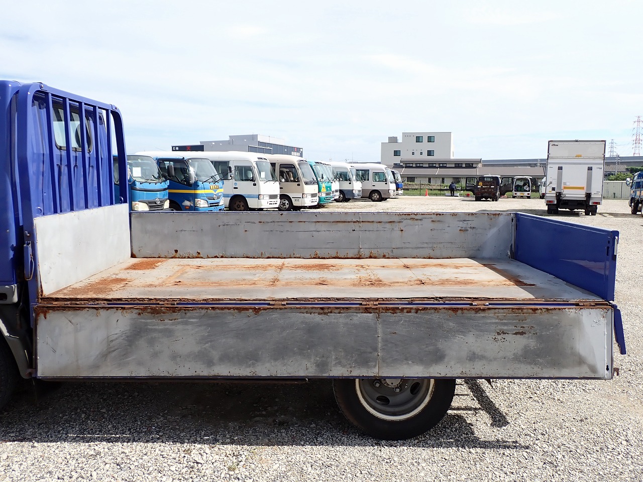 MITSUBISHI Canter