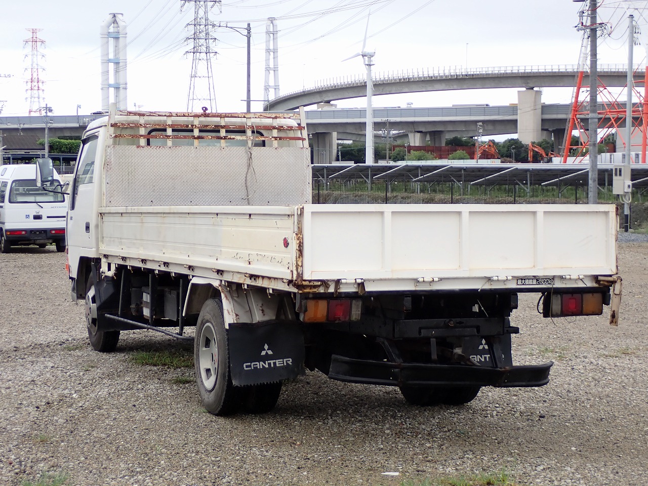 MITSUBISHI Canter