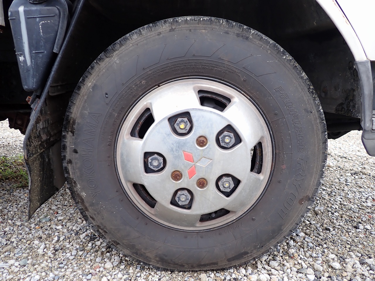 MITSUBISHI Canter