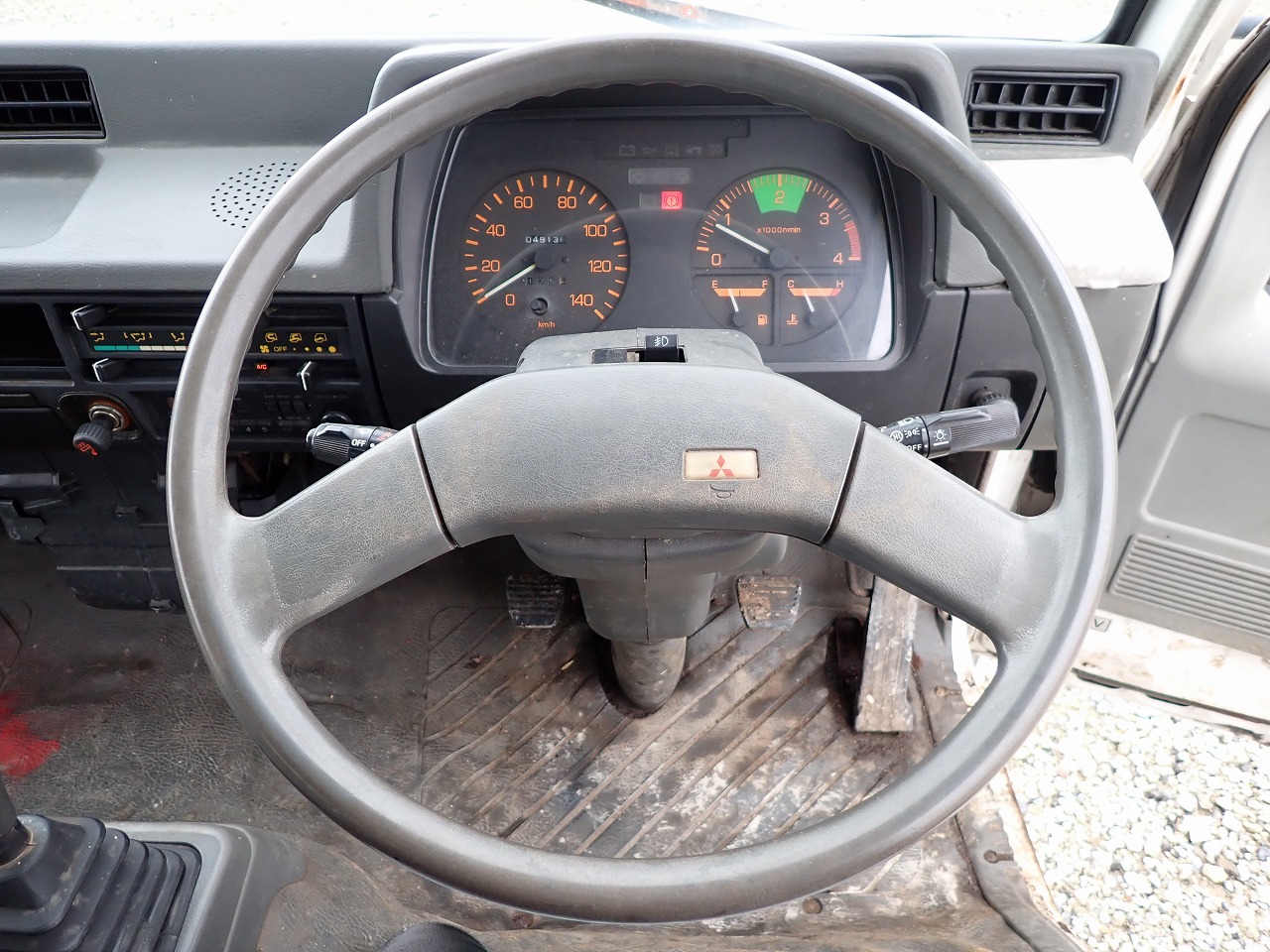 MITSUBISHI Canter