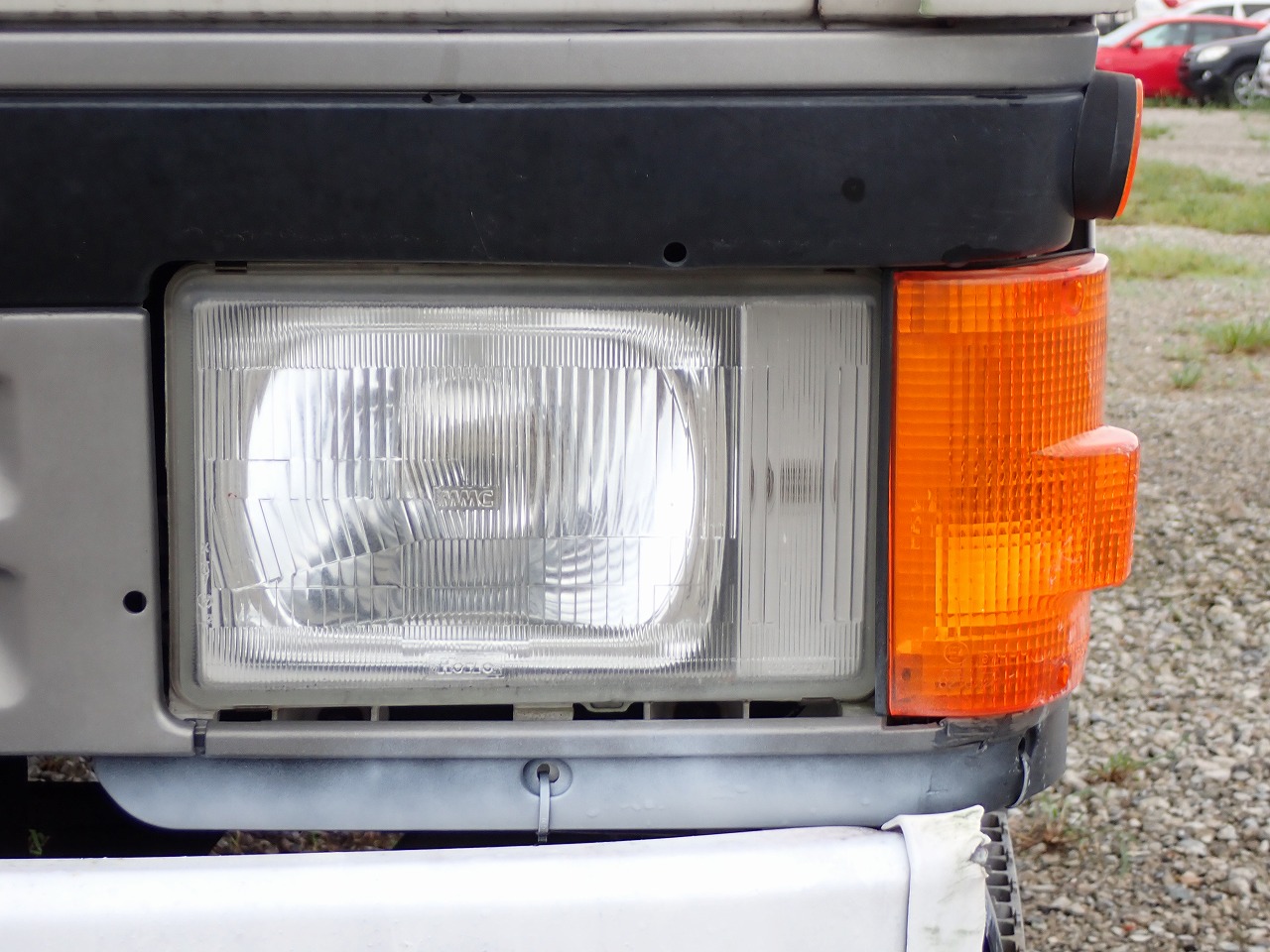 MITSUBISHI Canter