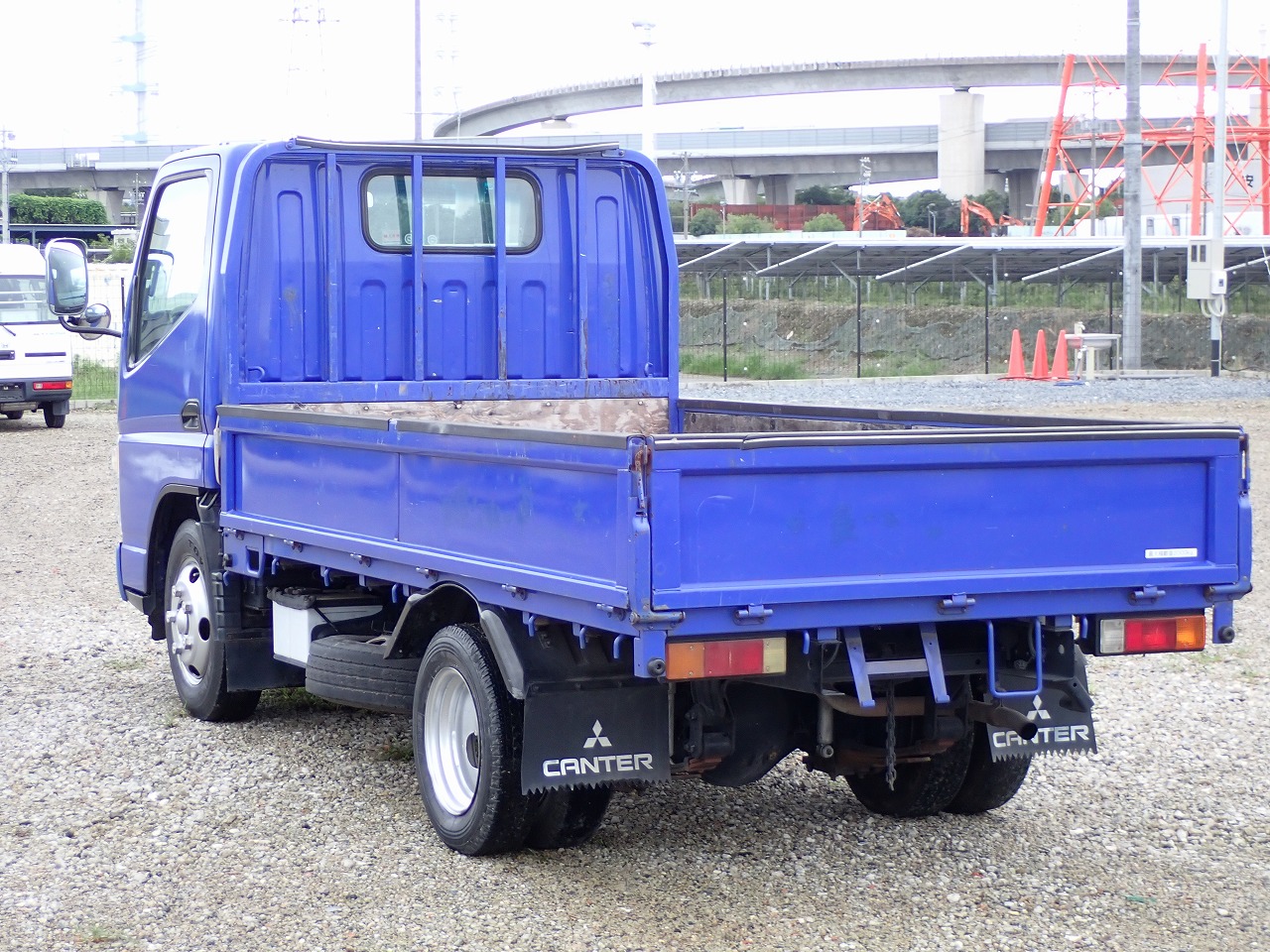 MITSUBISHI Canter