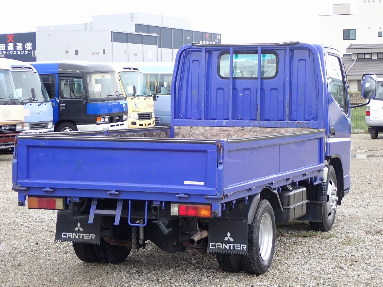 MITSUBISHI Canter