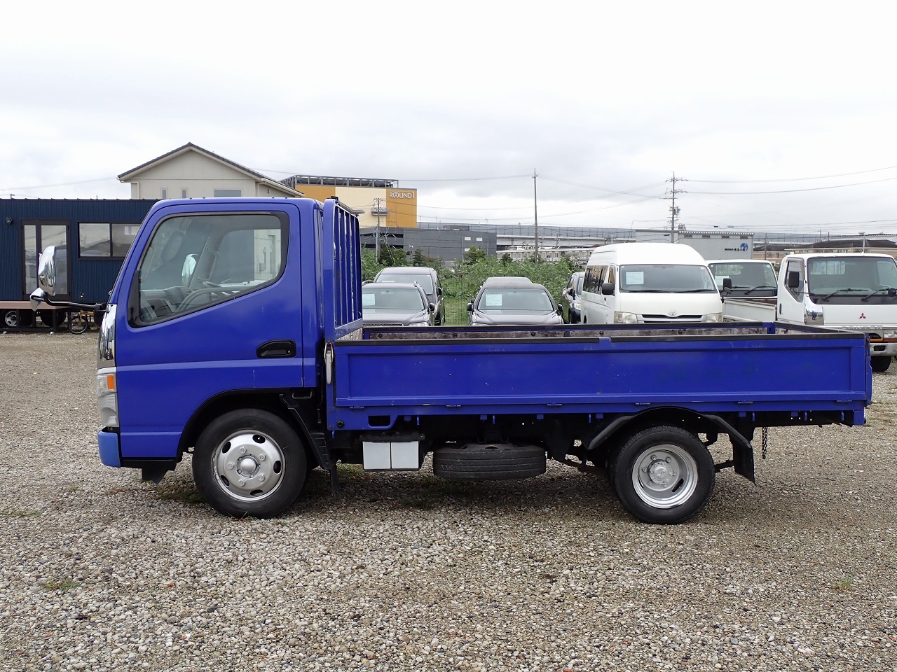 MITSUBISHI Canter