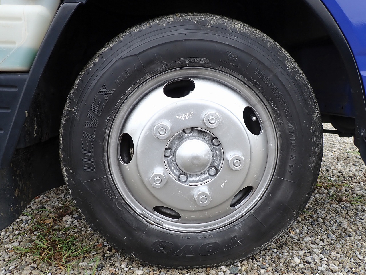 MITSUBISHI Canter