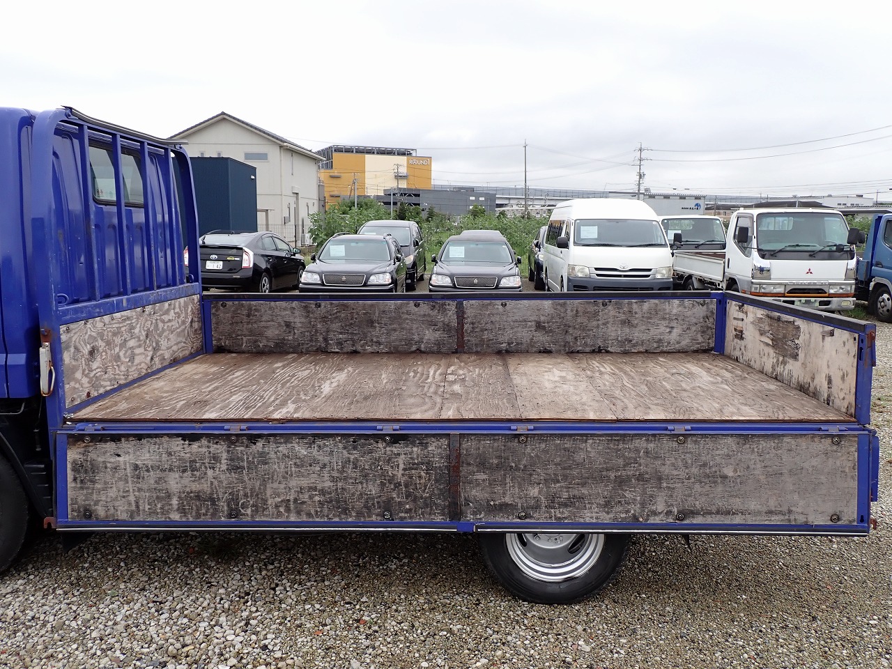 MITSUBISHI Canter