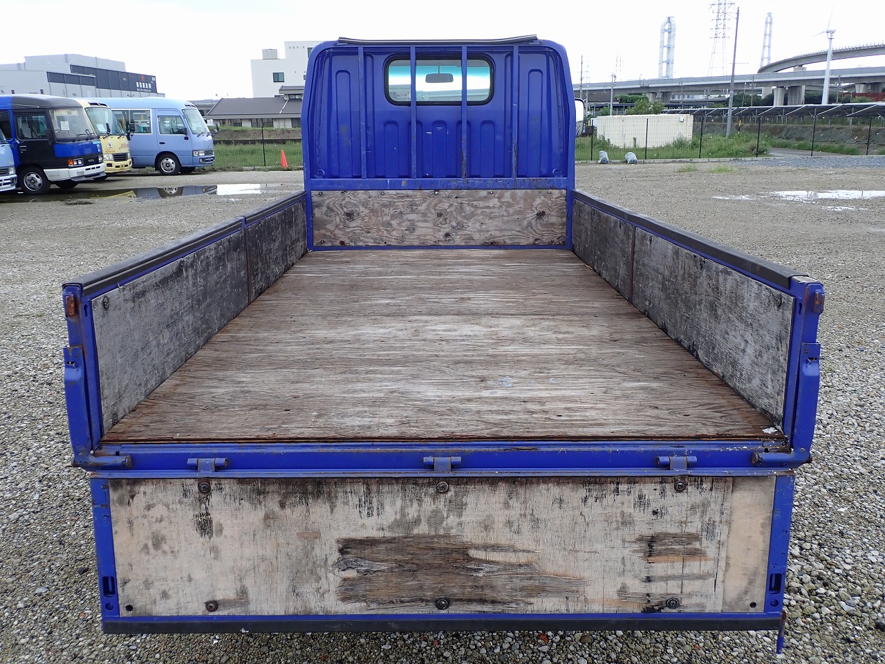 MITSUBISHI Canter