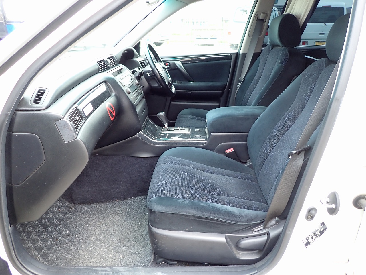 TOYOTA Crown Estate