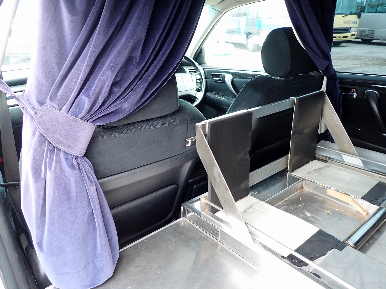 TOYOTA Crown Estate
