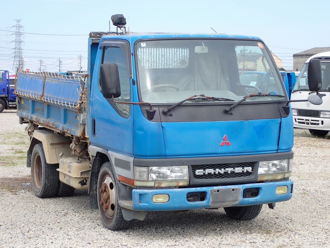 MITSUBISHI Canter