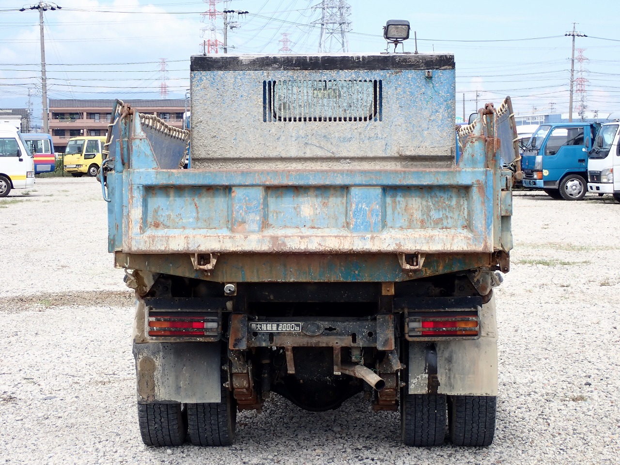 MITSUBISHI Canter