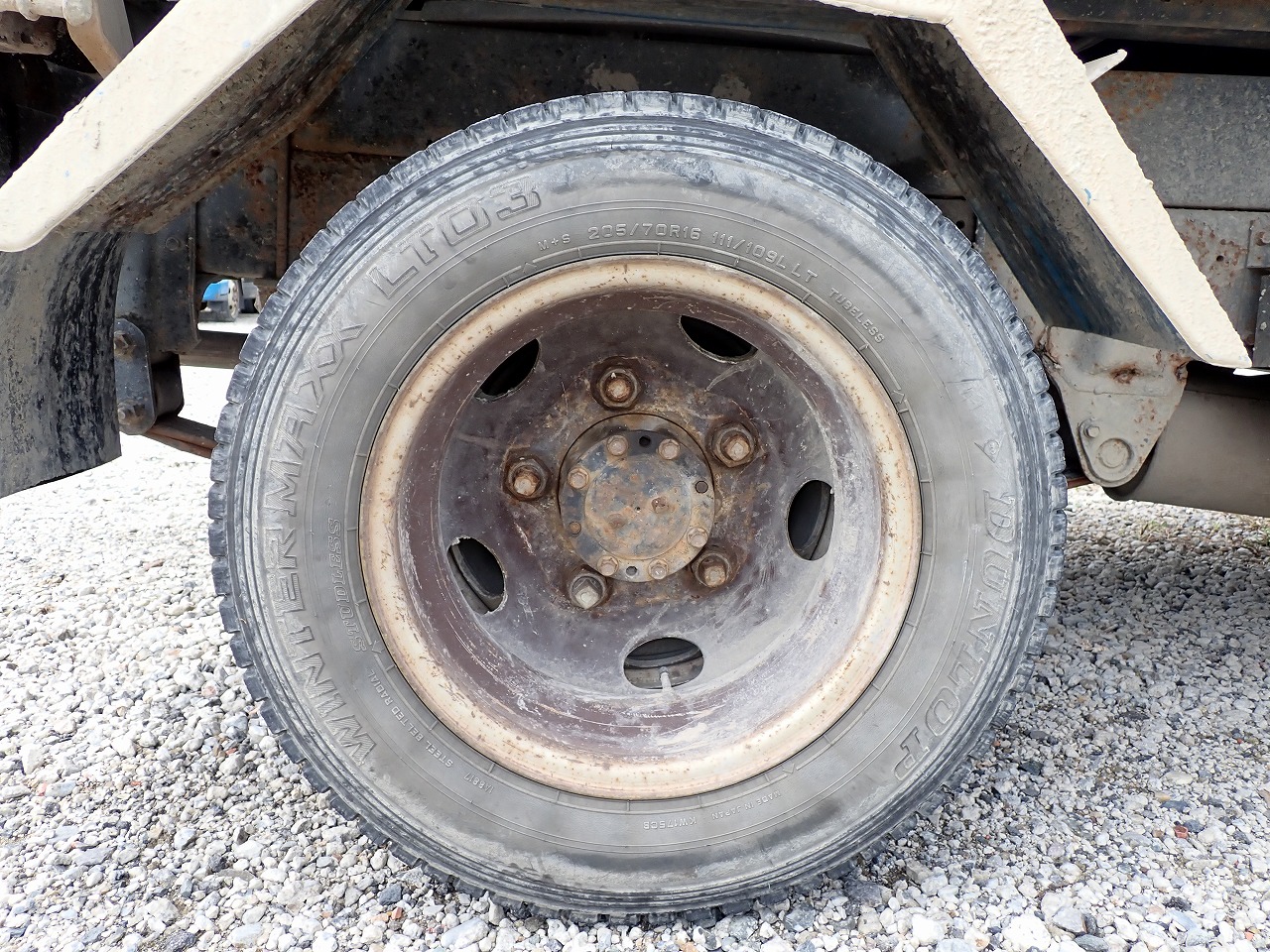 MITSUBISHI Canter