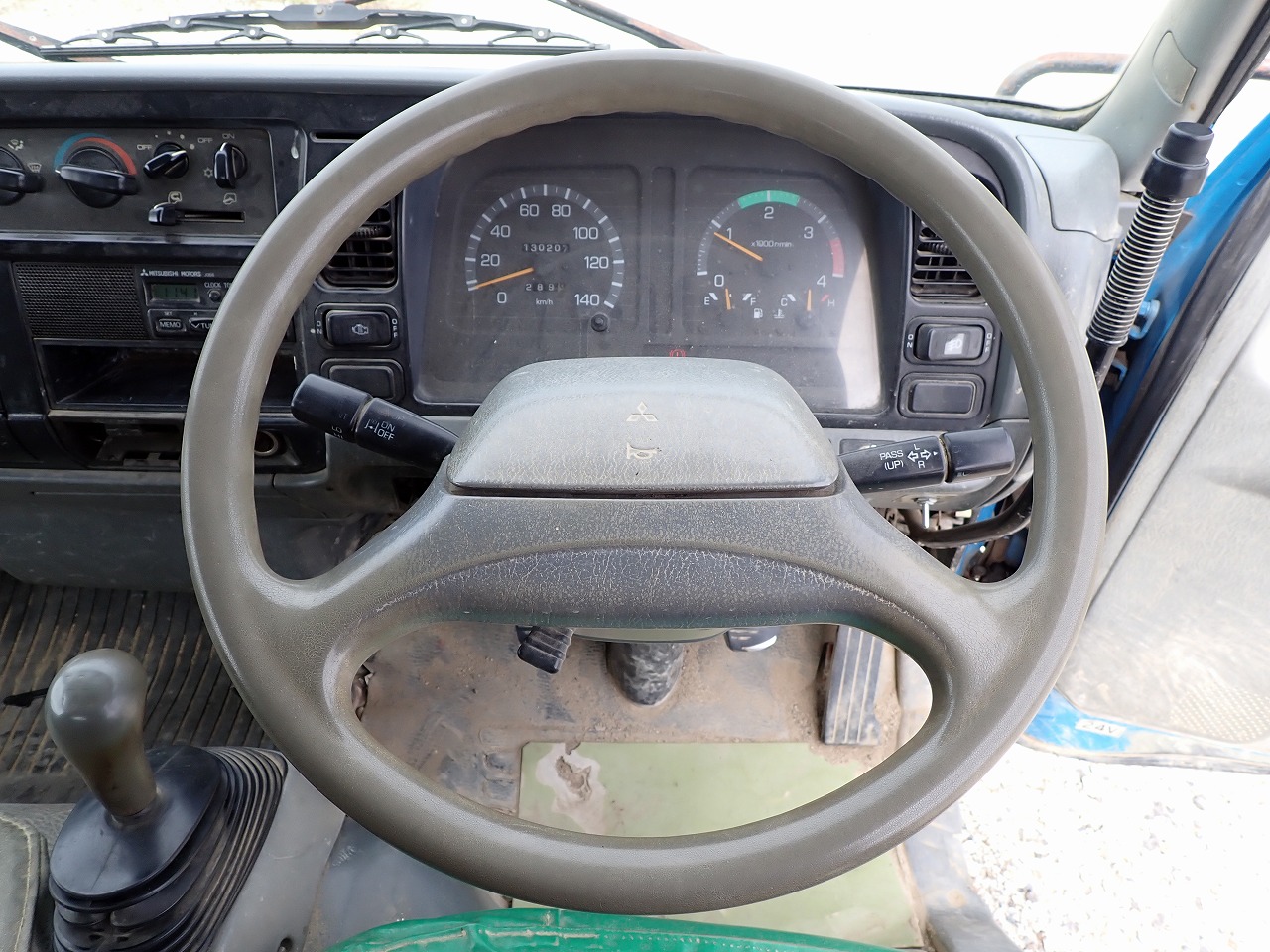 MITSUBISHI Canter