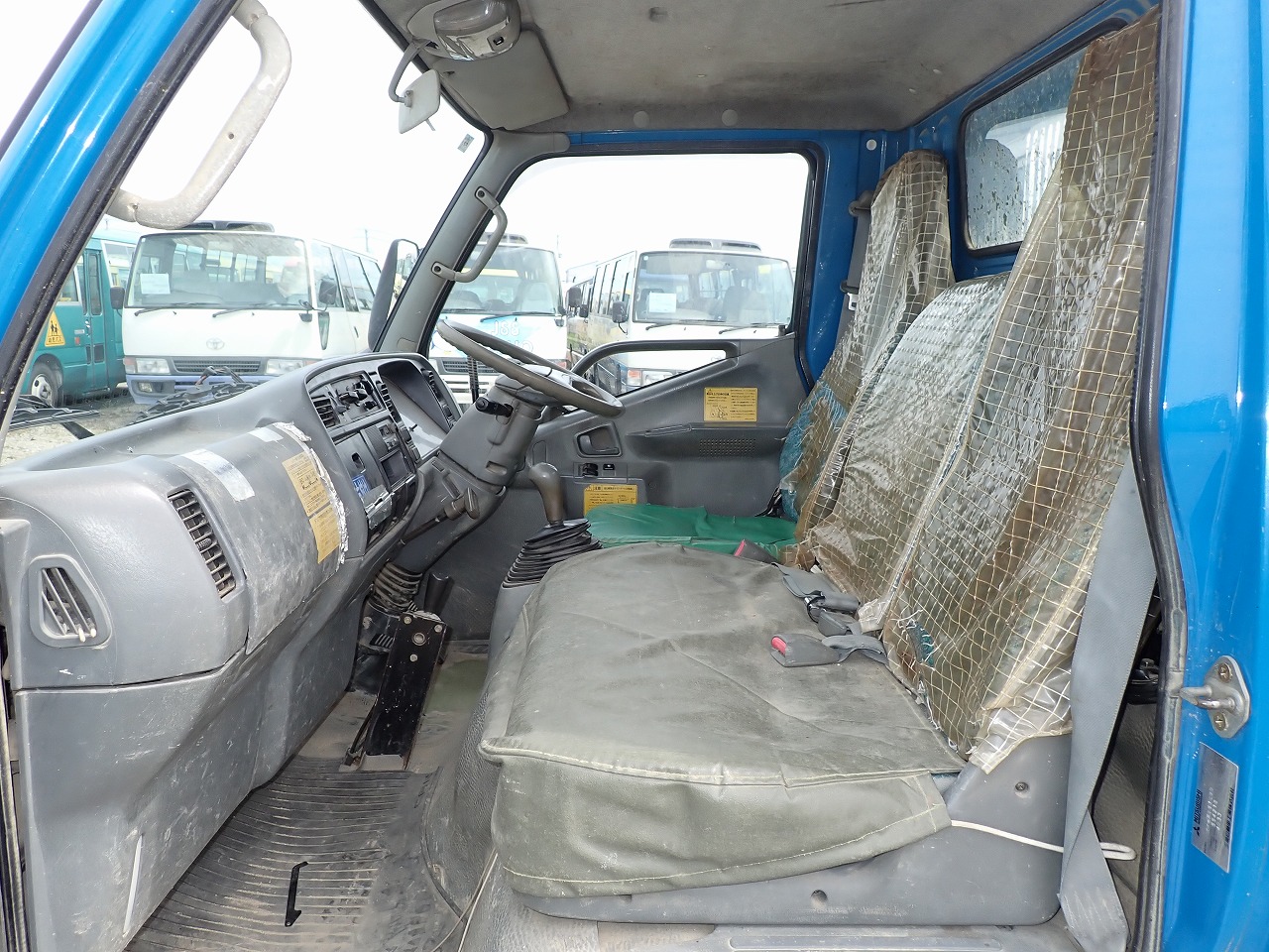 MITSUBISHI Canter