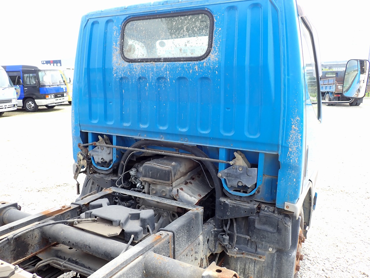 MITSUBISHI Canter
