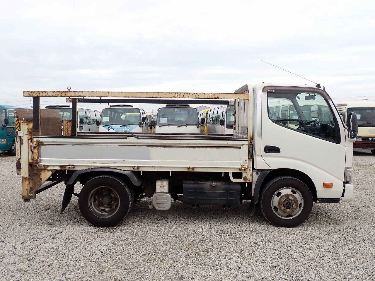 HINO Dutro