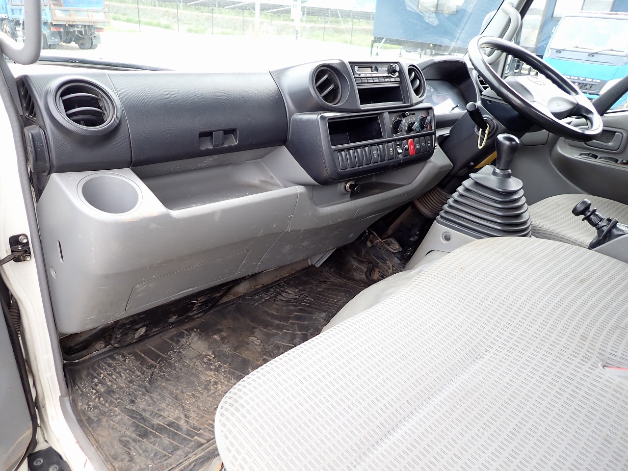 HINO Dutro