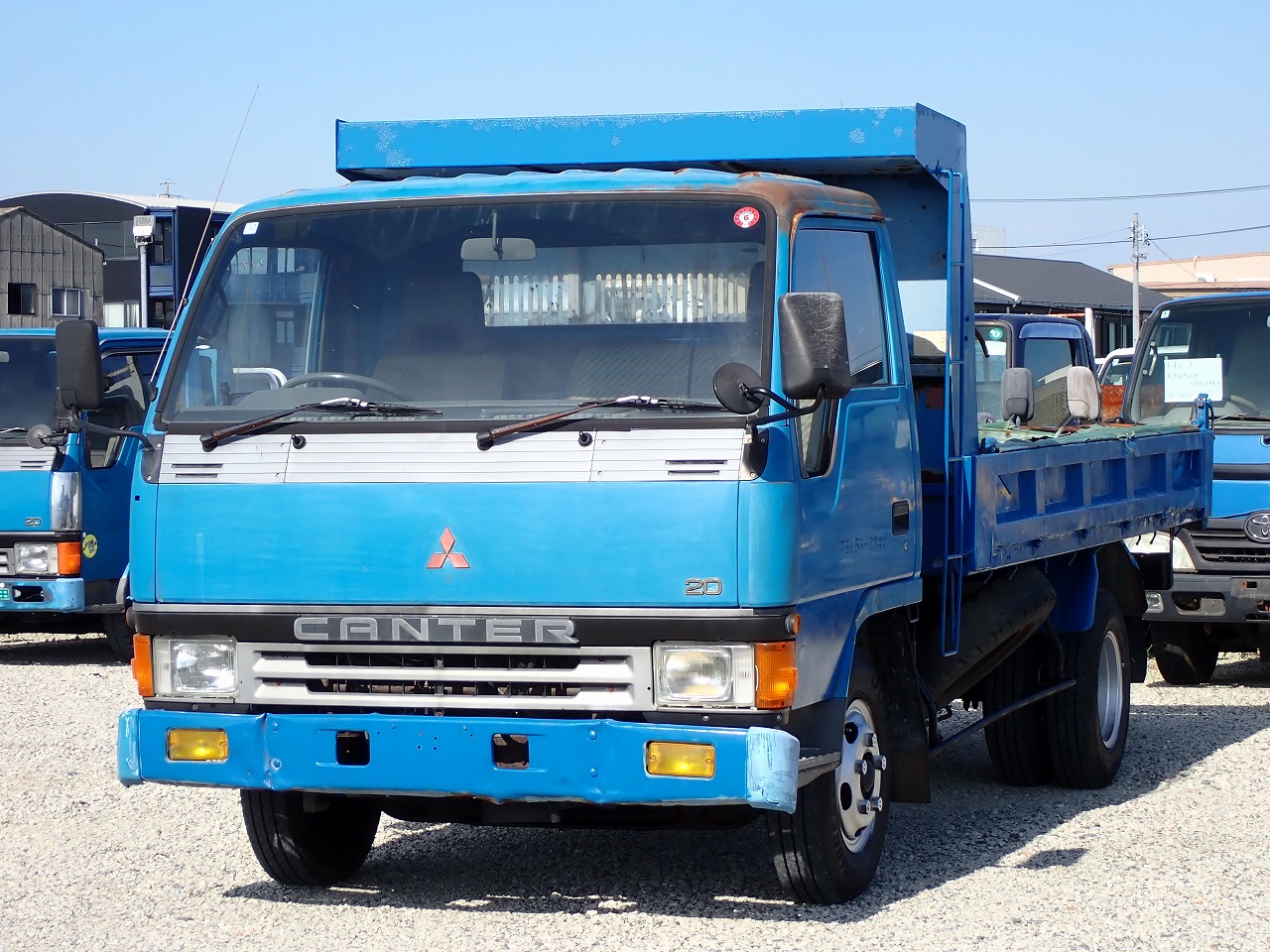 MITSUBISHI Canter