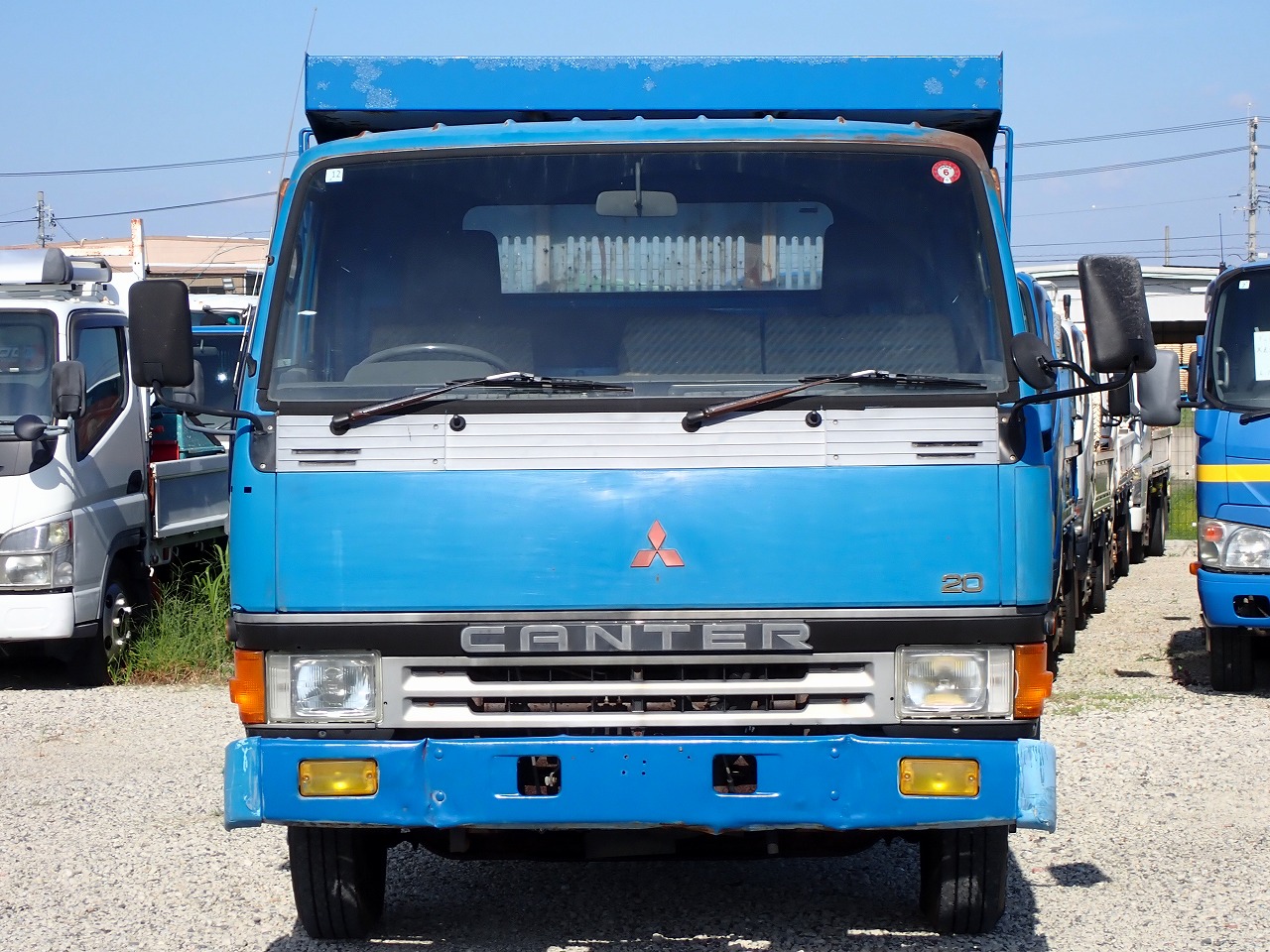 MITSUBISHI Canter