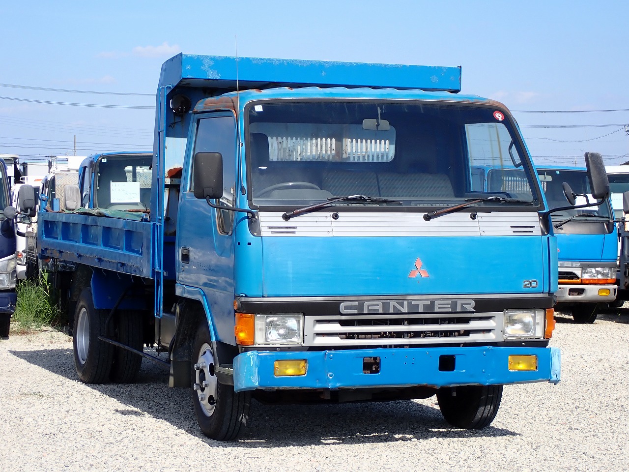 MITSUBISHI Canter
