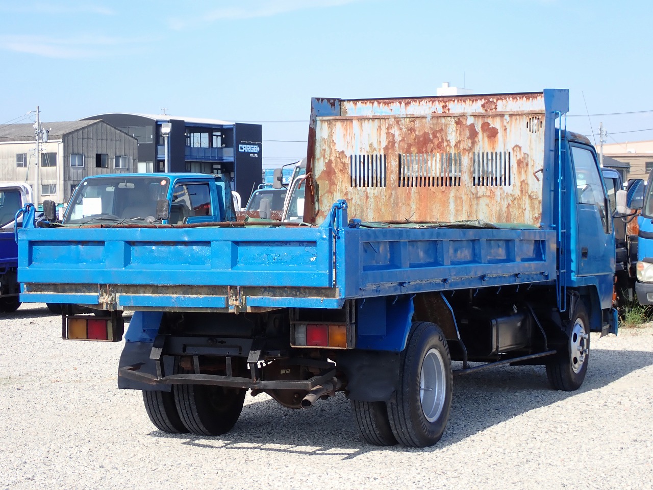 MITSUBISHI Canter