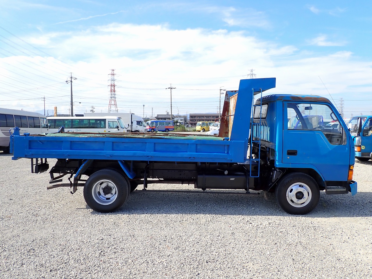 MITSUBISHI Canter