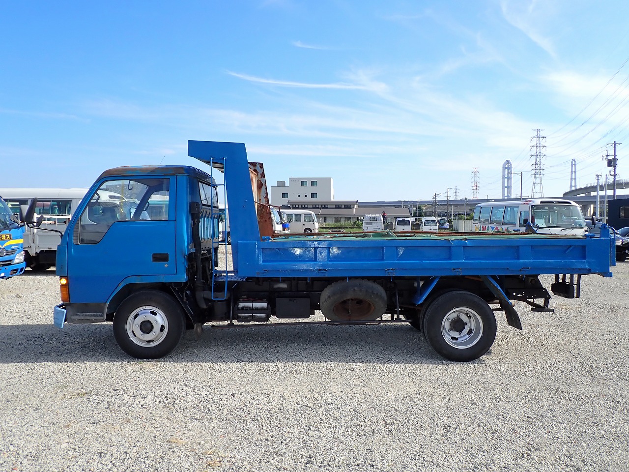 MITSUBISHI Canter
