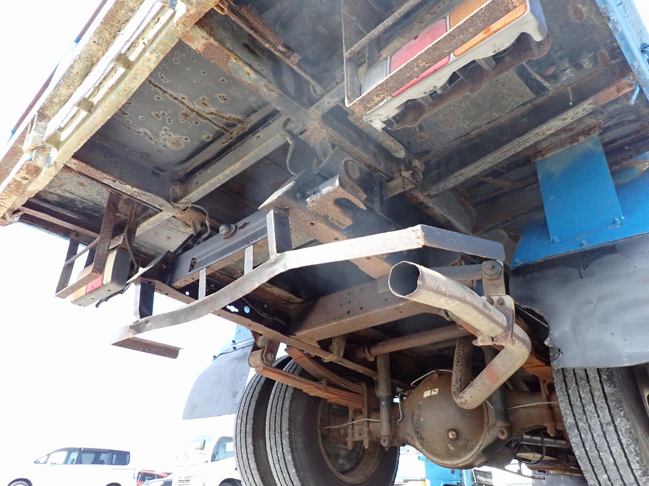 MITSUBISHI Canter