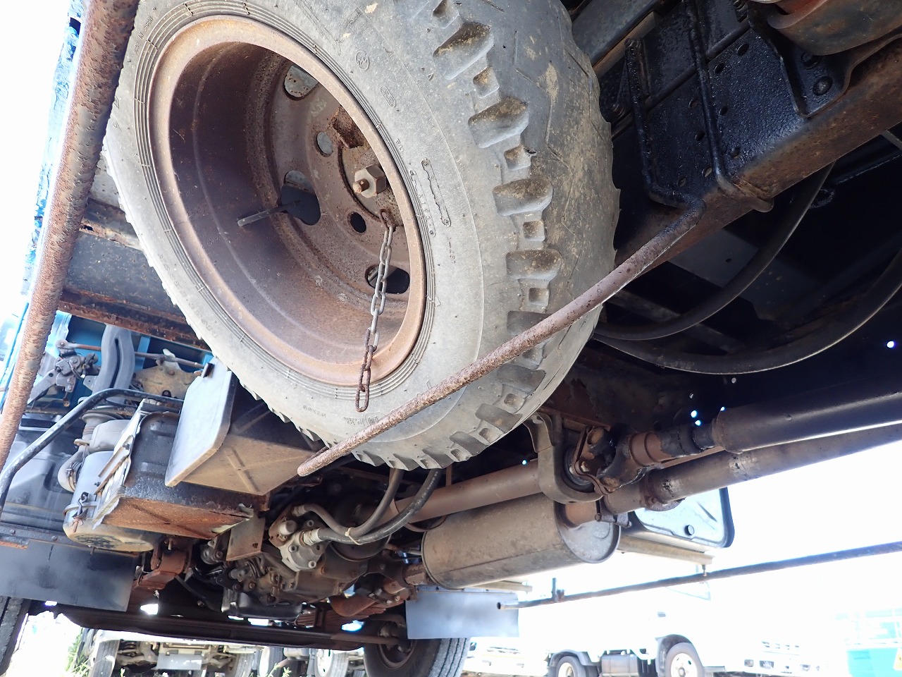 MITSUBISHI Canter