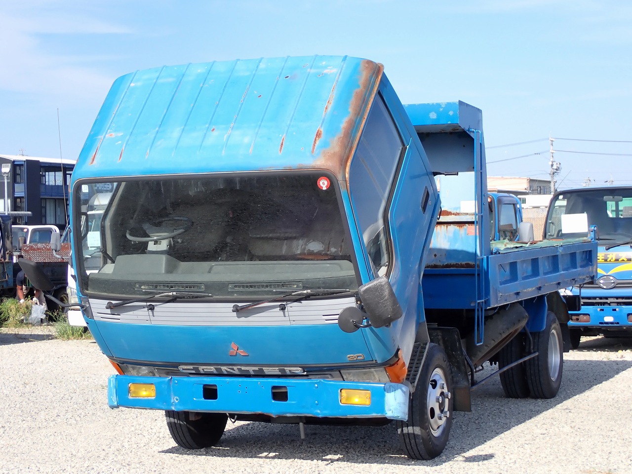 MITSUBISHI Canter