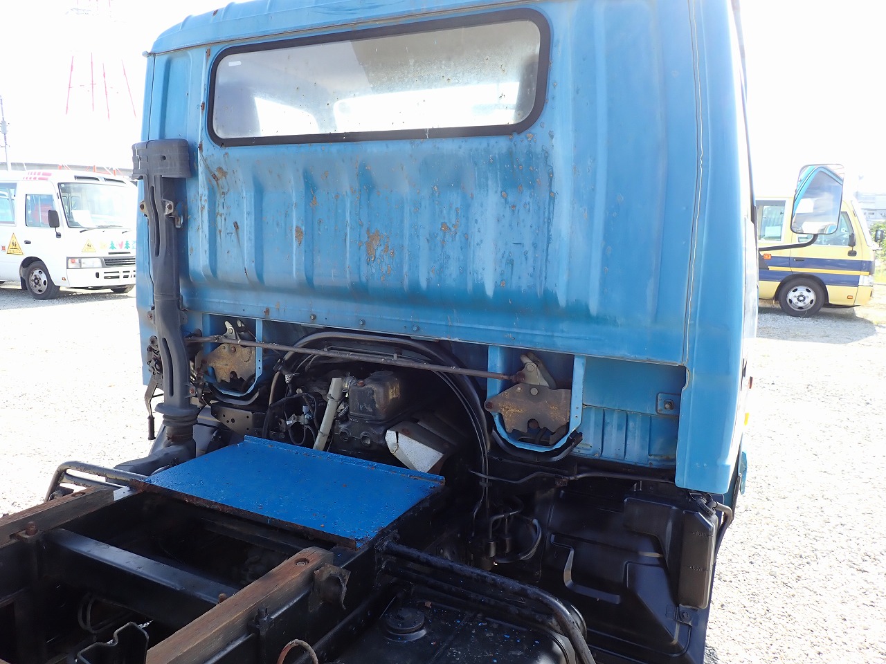 MITSUBISHI Canter
